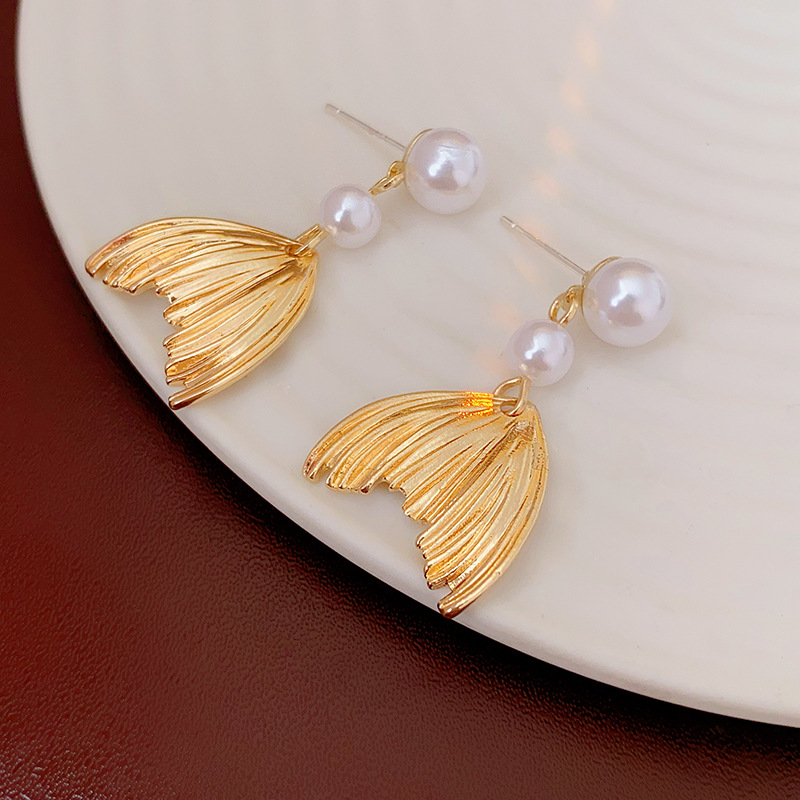 Title 5, Silver Needle Fishtail Pearl Tassel Simple Earr...