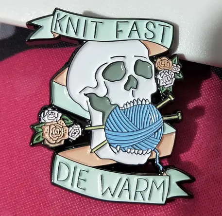 Skull Yarn Brooch