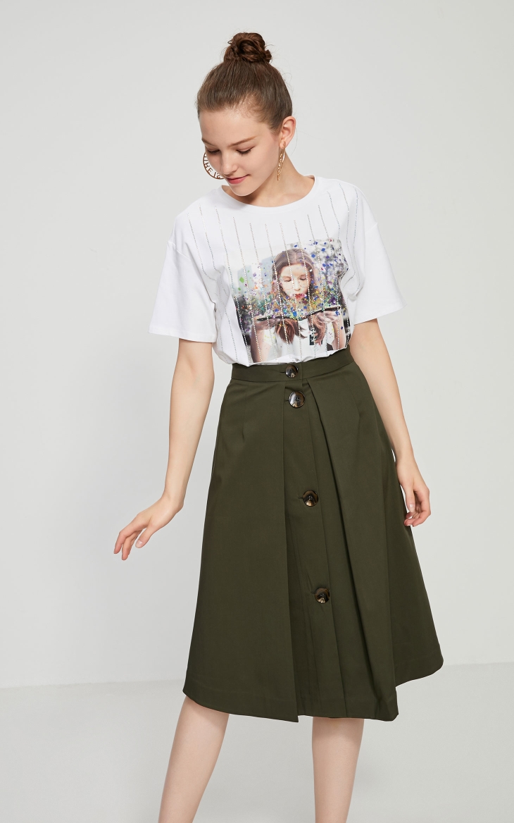 Title 7, Button embellished pleated A-line skirt, a styl...