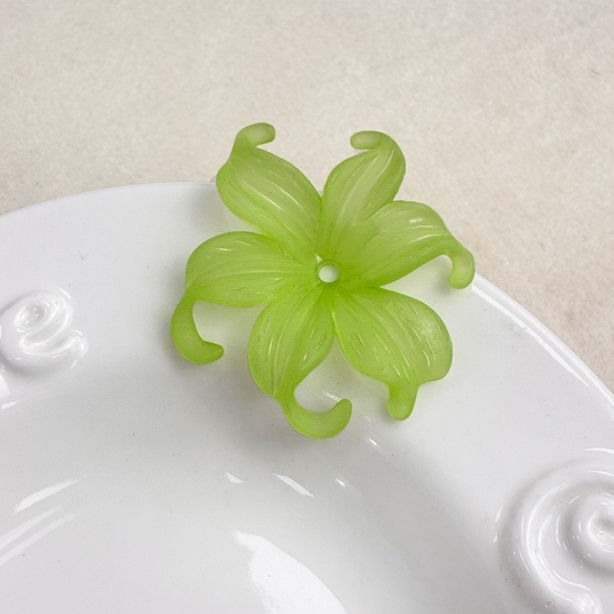 Matte Acrylic Curled Petal Iris Charms, Translucent Frosted Center-Drilled Spacers For DIY Vintage Hair Sticks, Earrings & Pendant Crafts.
