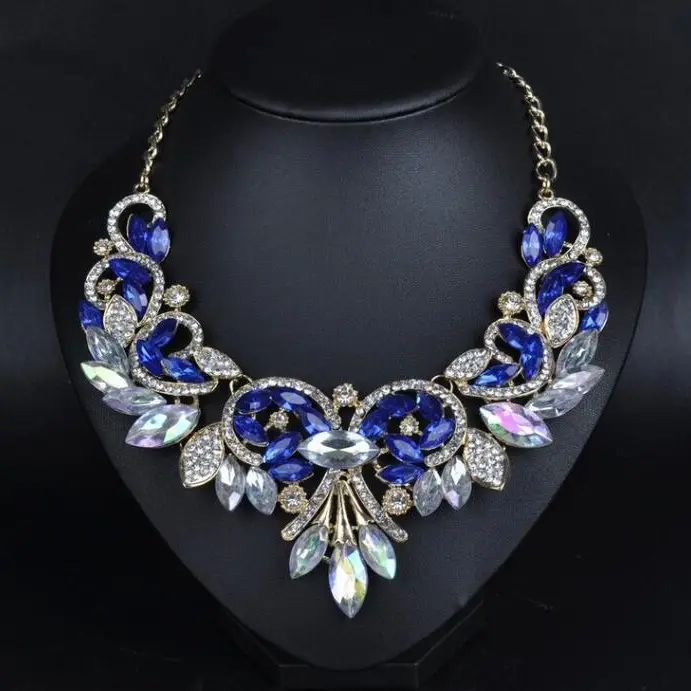 Diamond Alloy Flower Necklace