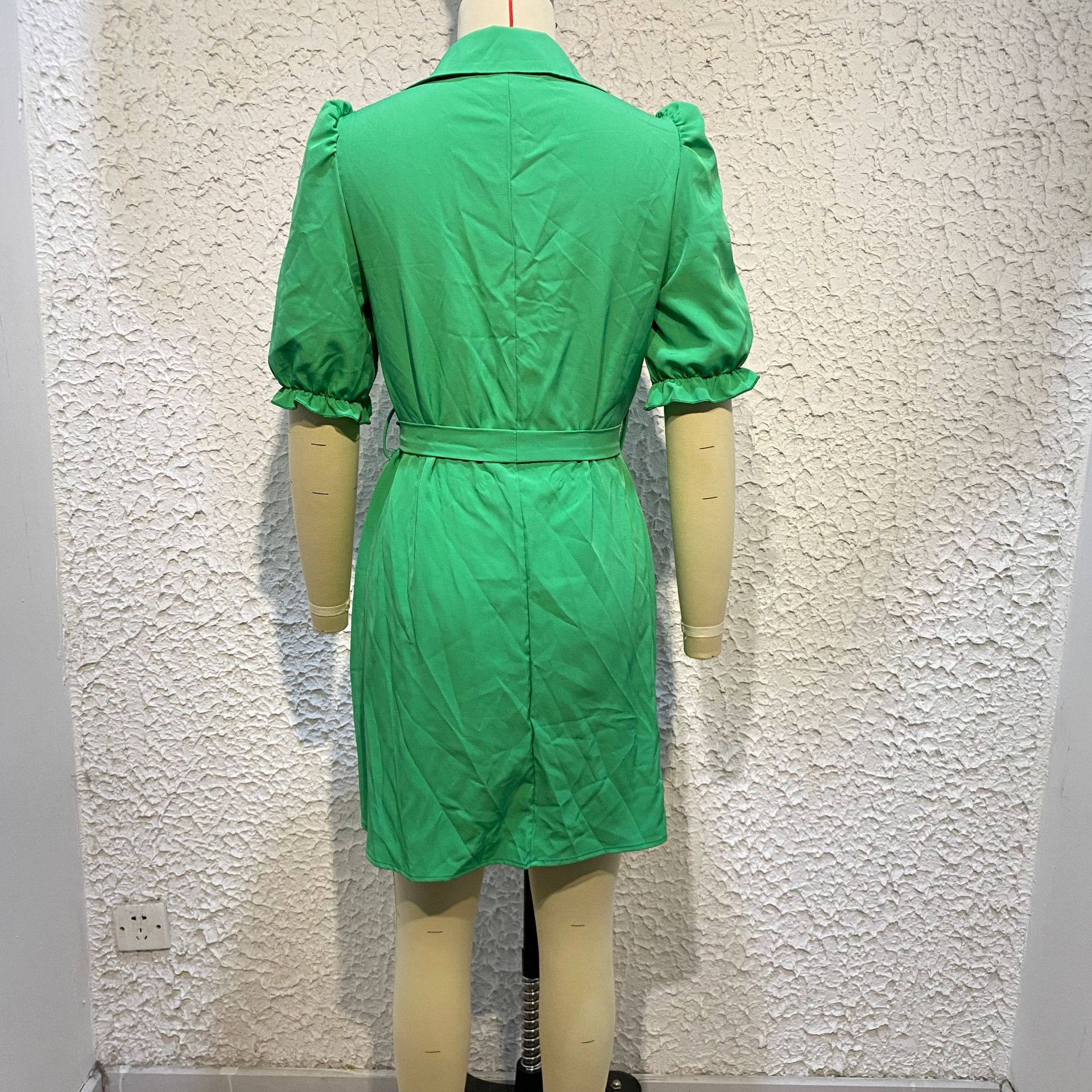 Title 6, Robe Chemise Courte à Revers et Ceinture pour F...