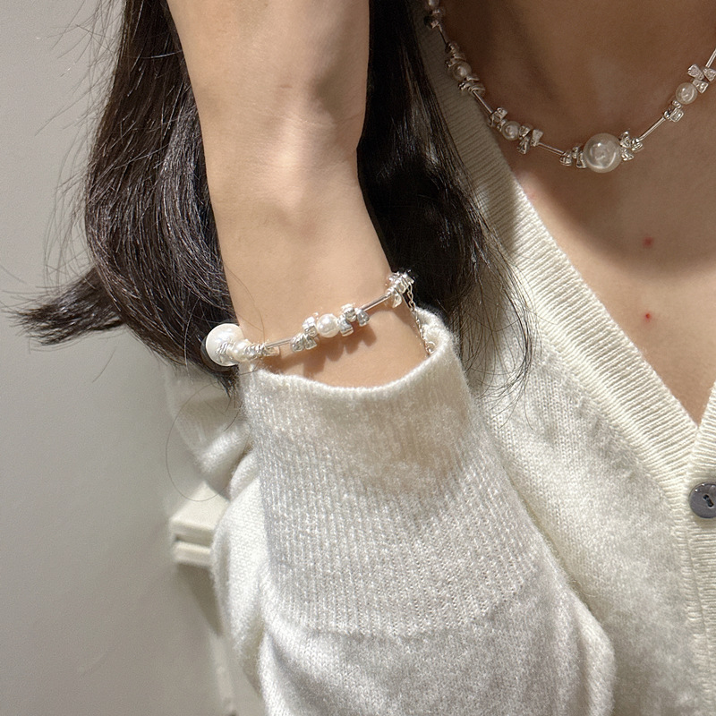 Title 1, S925 Sterling Silver Irregular Pearl Bracelet