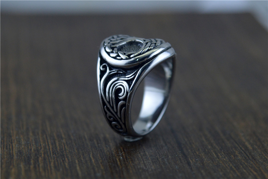 Title 6, Mode vintage titanium stalen ring