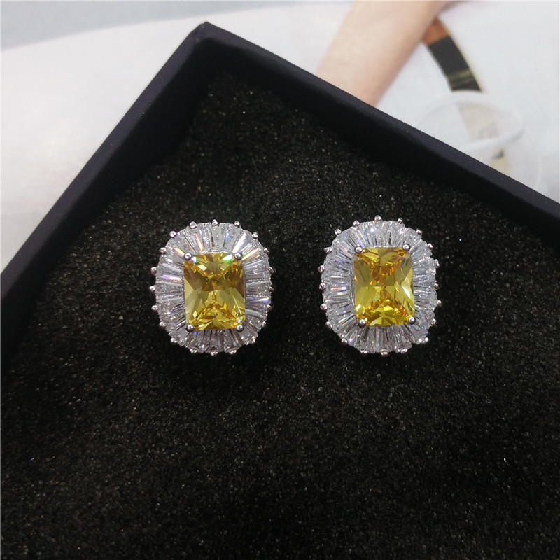 All-match Fashion Simple Zircon Earrings