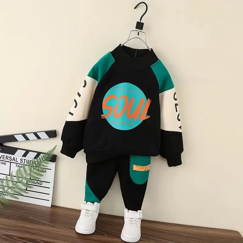 Boys' Fashion Simple Print Velvet Sweater Set
