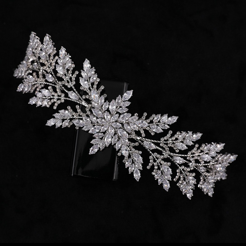 Euramerican Series Wreath Alloy Zircon Branch
