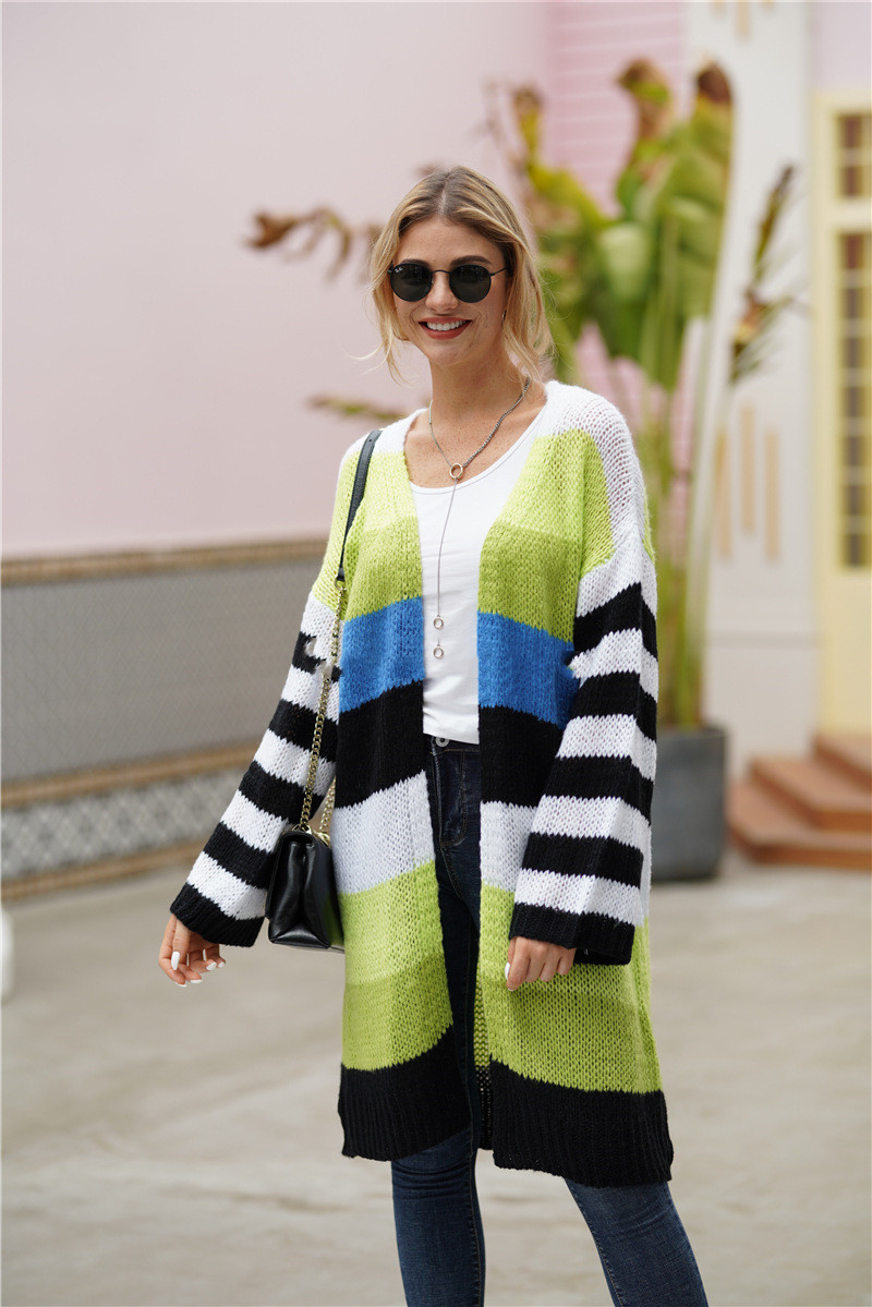 Title 3, Cardigan lungo in maglia a righe arcobaleno a c...