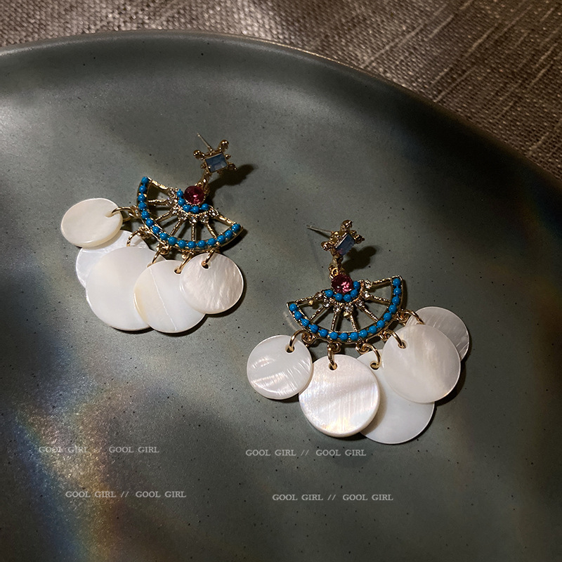 Silver Needle Shell Disc Bohemian Stud Earrings