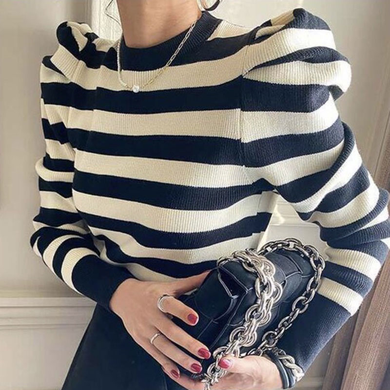 Autumn Retro Simple Round Neck Collar Collision Color Striped Design Knitwear