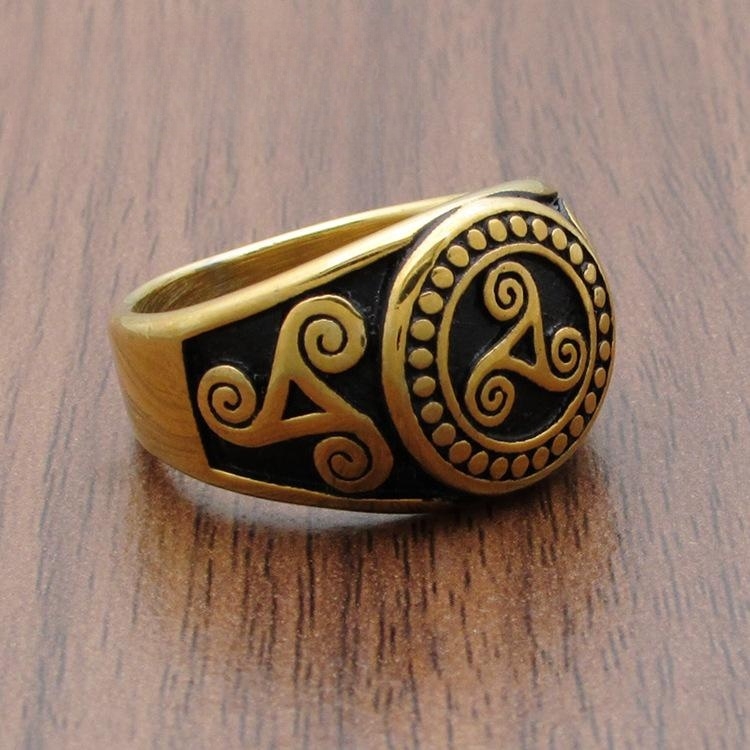 Title 4, Anillo Hombre Acero Titanio Diseño Vikingo Dora...