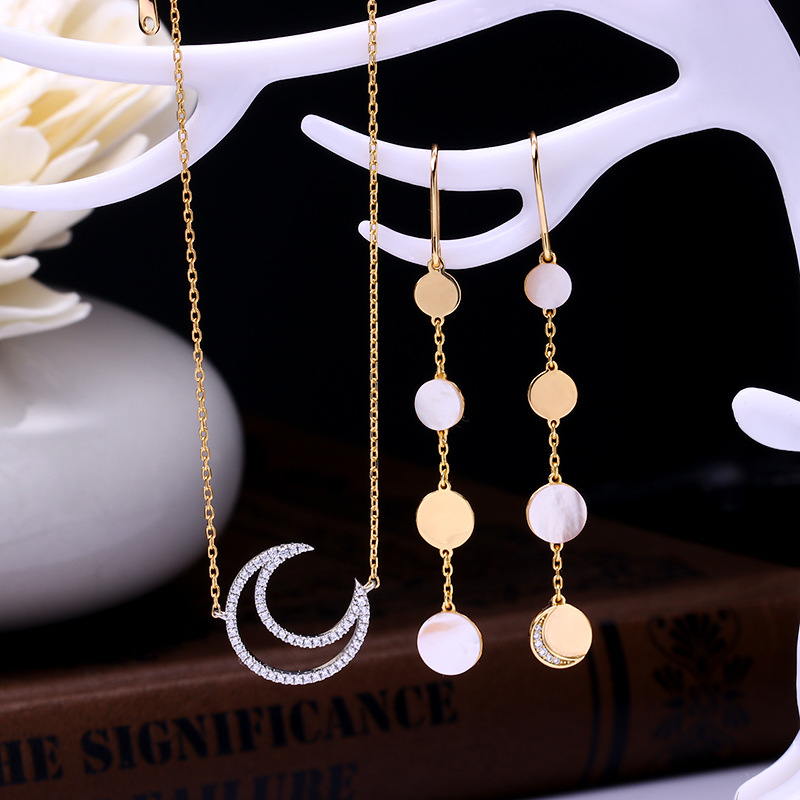 Silver Shell Moon Asymmetric Tassel Ear Hook