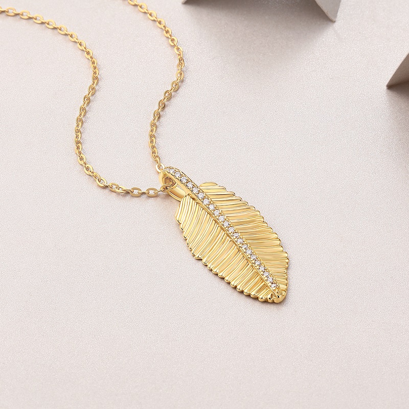925 Sterling Silver Leaf Pendant Necklace Moissanite Gold Plated GRA