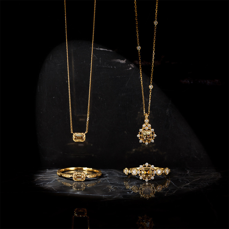 Winter Limited Vintage Snowflake Zircon Necklace