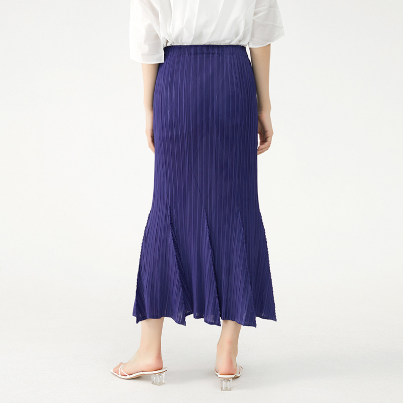 Title 7, Fashionable Ladies Loose Fishtail Skirt. Enjoy ...