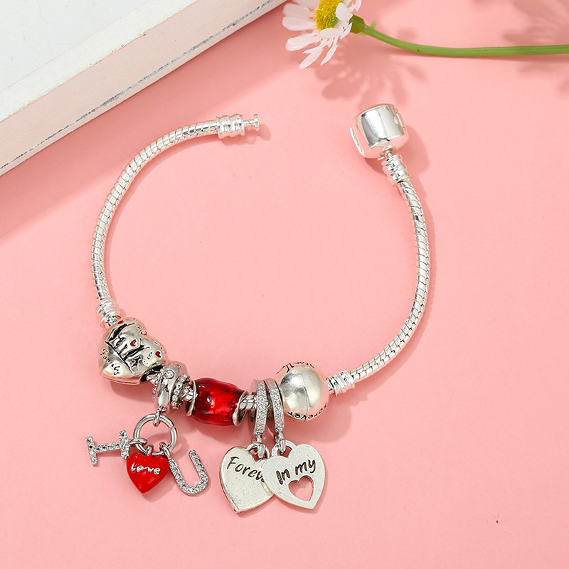 Red New Style Love You Ornament Creative Gold Heart Bracelet String Ornament Gift