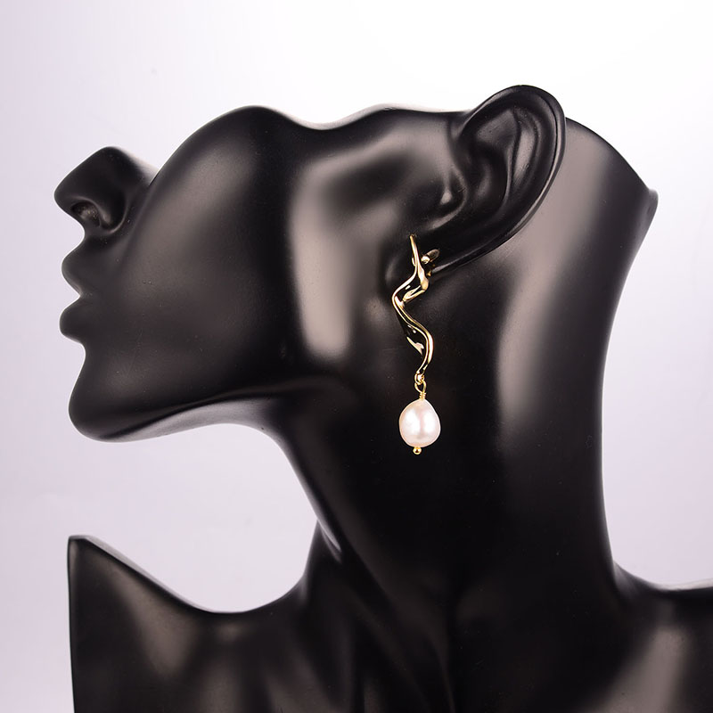 European And American Earrings, Pearl Fashionable And Simple Female Earrings