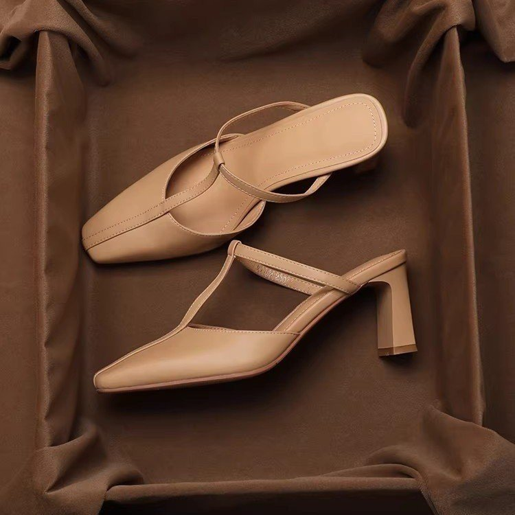 Women's block heel mule sandals – satin upper and T-strap detail close-up