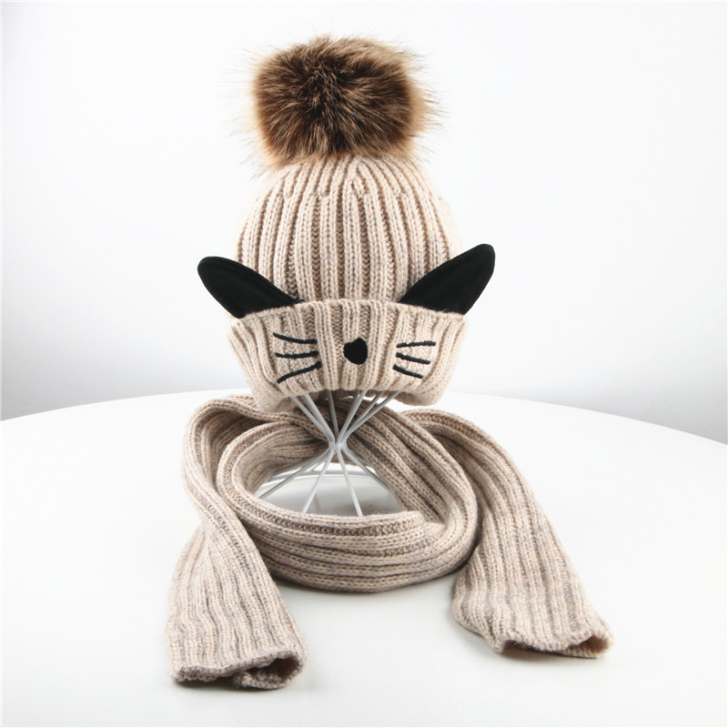 Title 5, Knitted hat suit