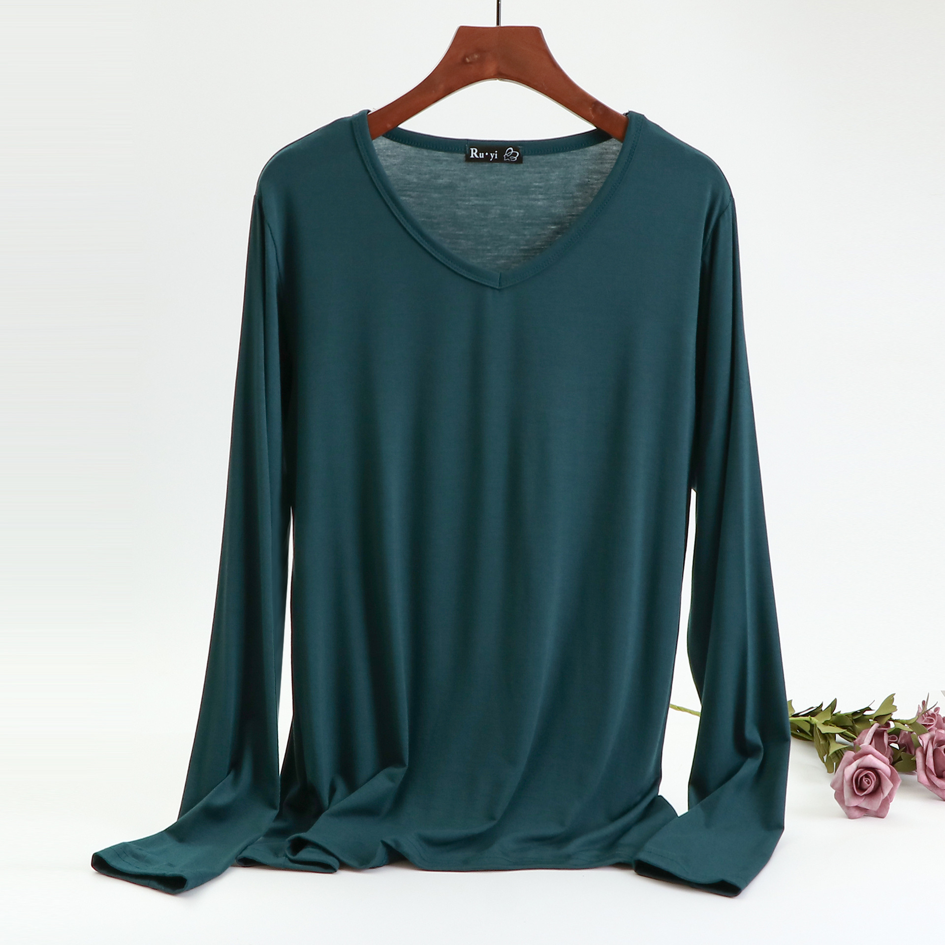 Ladies Korean Fashion V-neck Candy Color Long-sleeved Bottoming Shirt Plus Size Loose Casual Top