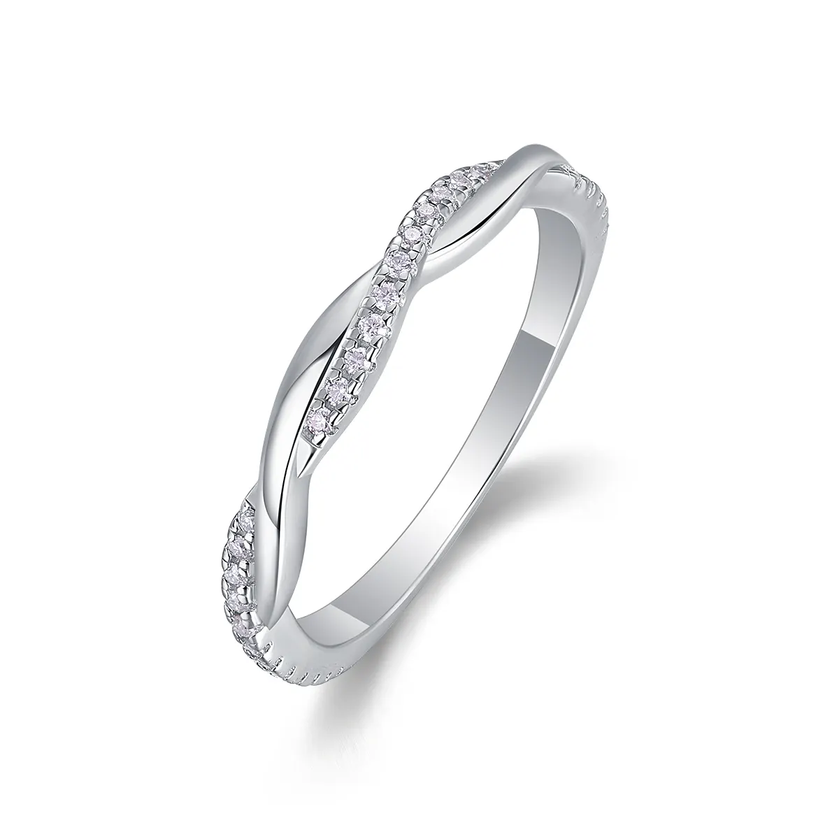 S925 Silver 1.9g Platinum Plated Moissanite Ring