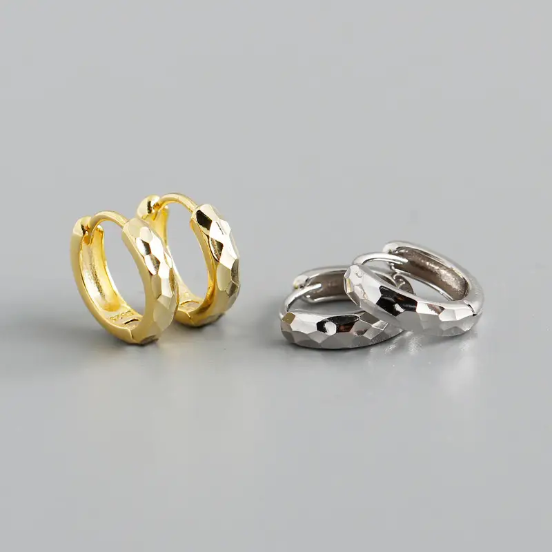 Carven Design Craft Irregular Face Circle Shape Ear Clip Personality Fashionable Golden Earrings