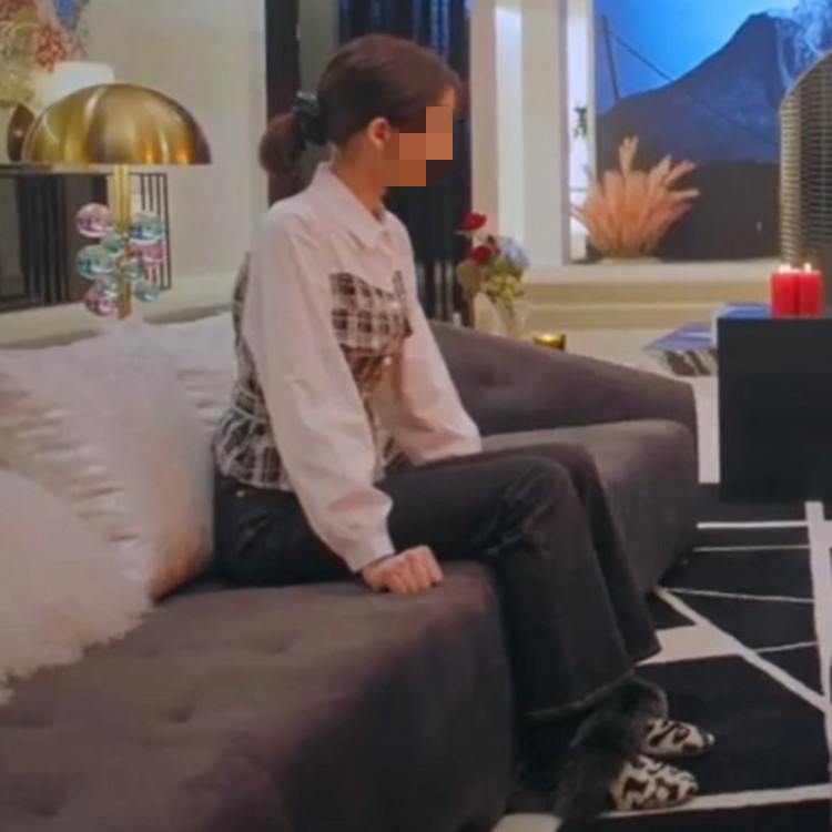 Plaid Stitching Ladies Shirt White Fake Two Piee - Image 2