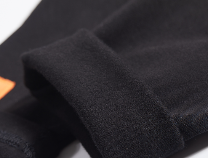 Men's Long-sleeved T-shirt With Velvet Half High Collar To Keep Warm Inside