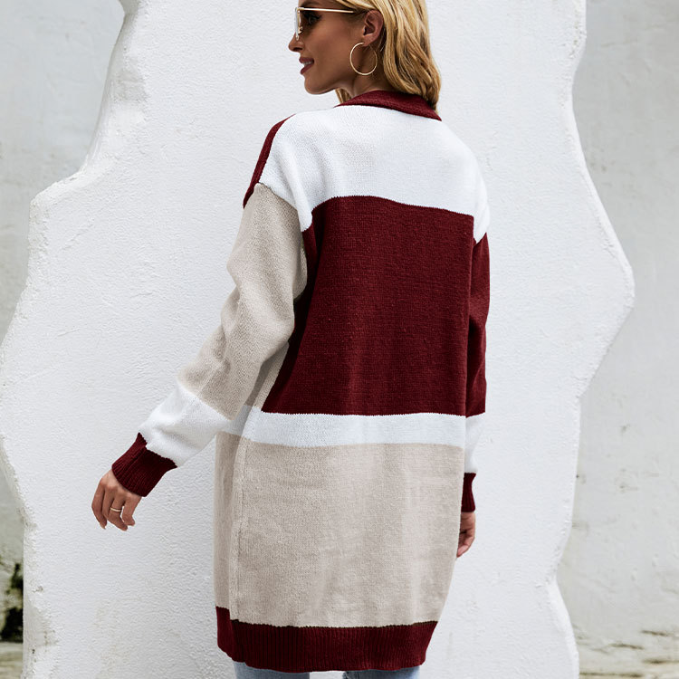 Title 8, Loose Plus Size Color Block Knitted Jacket