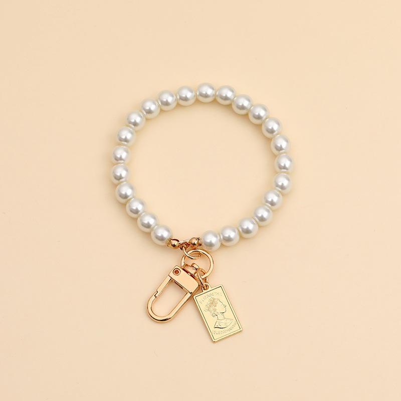 Queen Pearl Chain