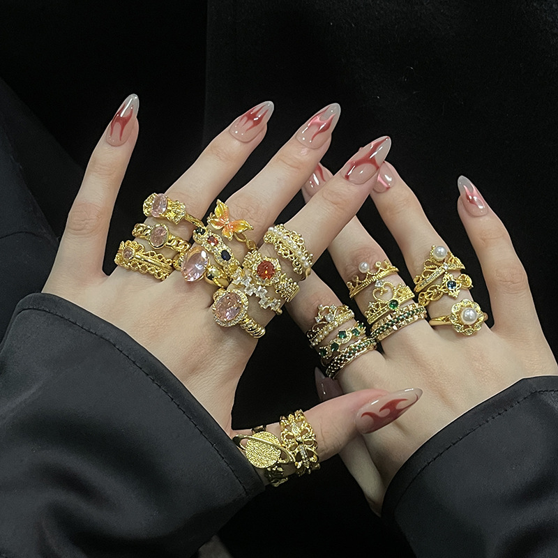 Carved Gold Series Retro Open Ring, Vintage High-end French Style, Niche Light Luxury Finger Band