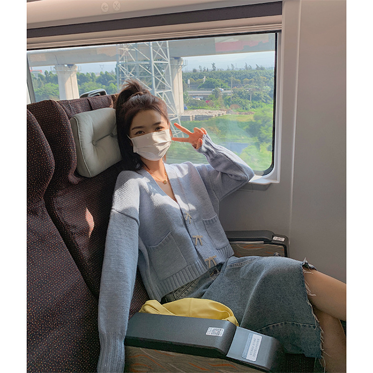 Women's Simple V-neck Top Knitted Sweater Jacket