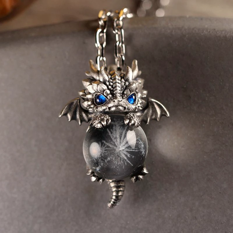 1pcs Vintage Metal Baby Dragon Holding Crystal Ball Pendant Necklace, Dark Fantasy Gothic Style, For Daily Street Cosplay Wear & Unisex Holiday Gifts