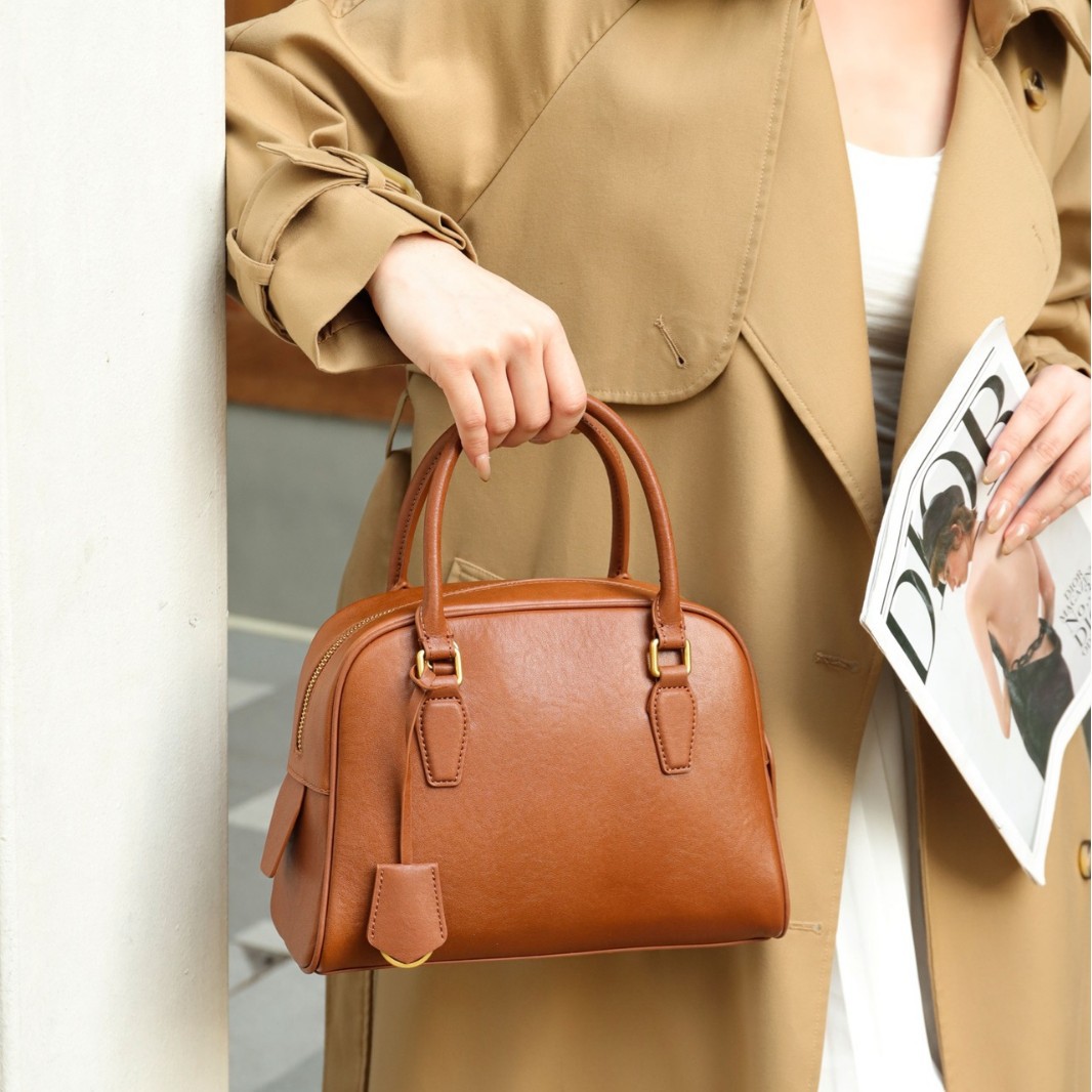 Top-Grain Leather Versatile Bag 2026 New Boston Pillow Bag Shoulder And Crossbody Bag Large Capacity Genuine Leather Handbag 9