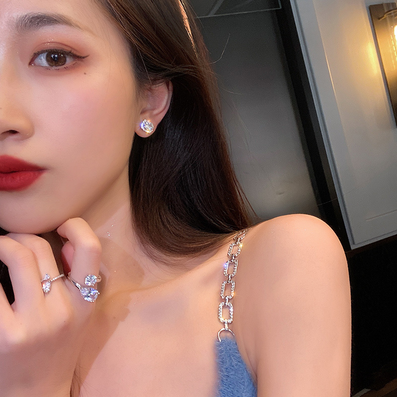 Female Micro-inlaid Crystal New Light Luxury Temperament Senior Niche Stud Earrings