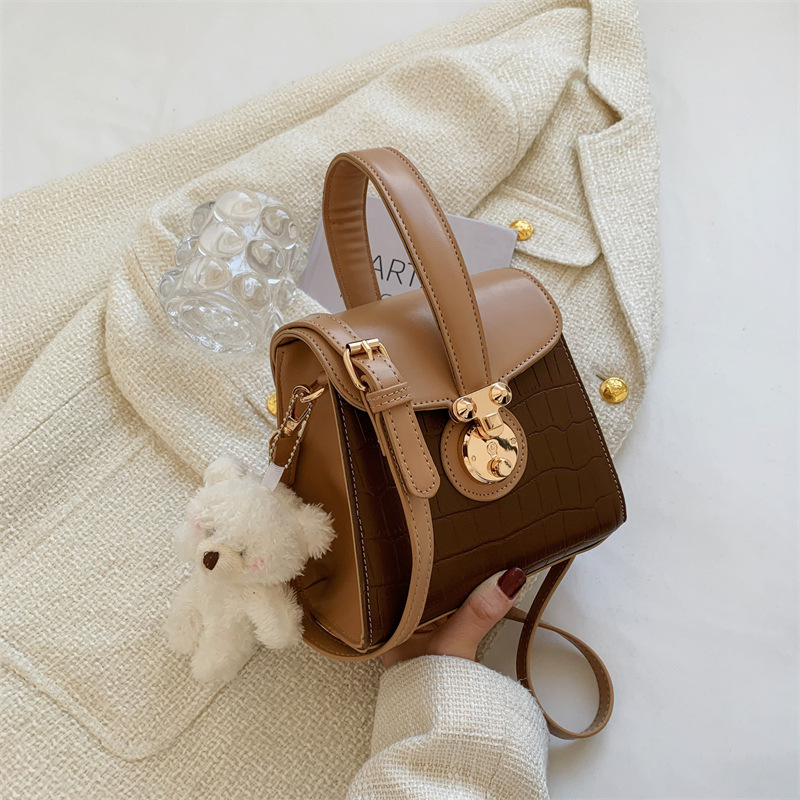Women's Versatile Fashion Messenger Handbag