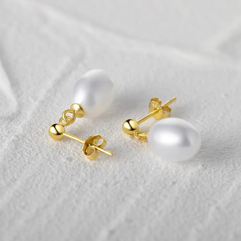 Retro Pearl Stud Earrings Small Design Sense
