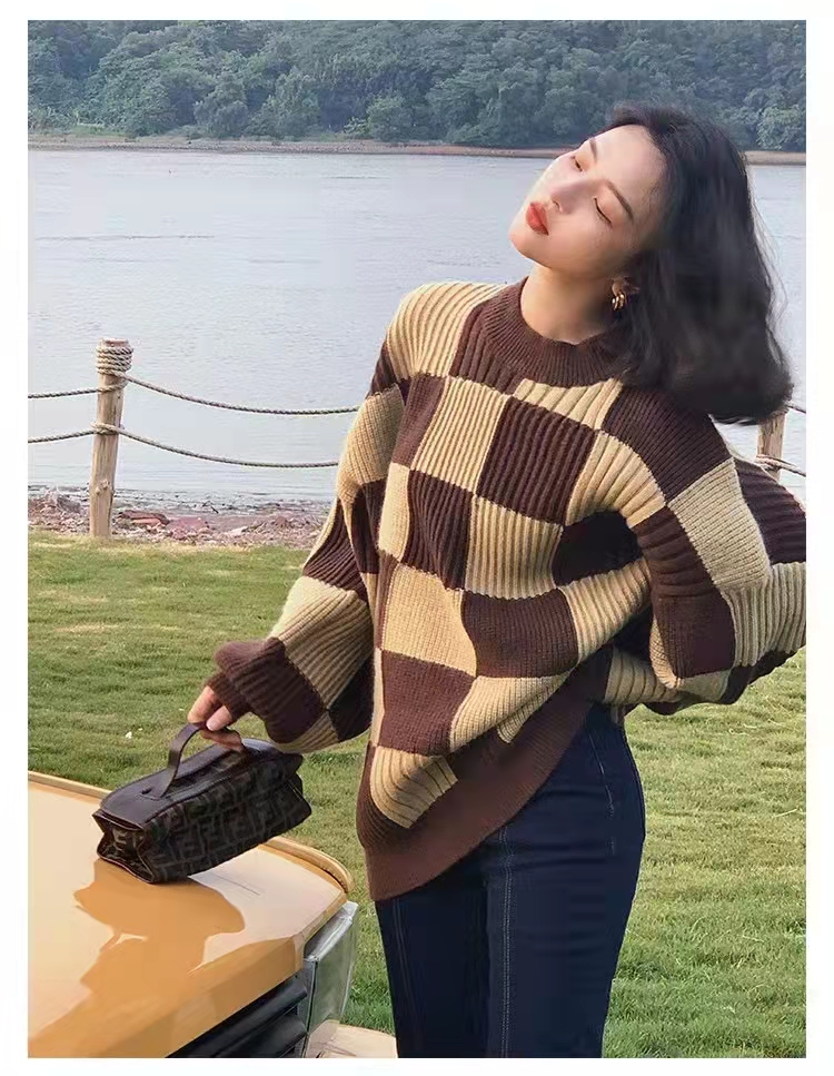 Fashion Women's Simple Checkerboard Knitted Sweater