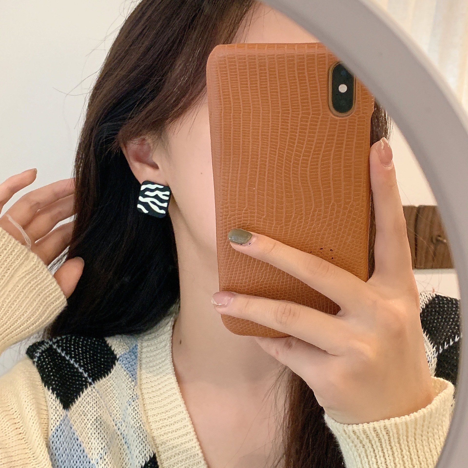 Women's Fashion Silver Pin Black And White Striped Geometric Square Stud Earrings