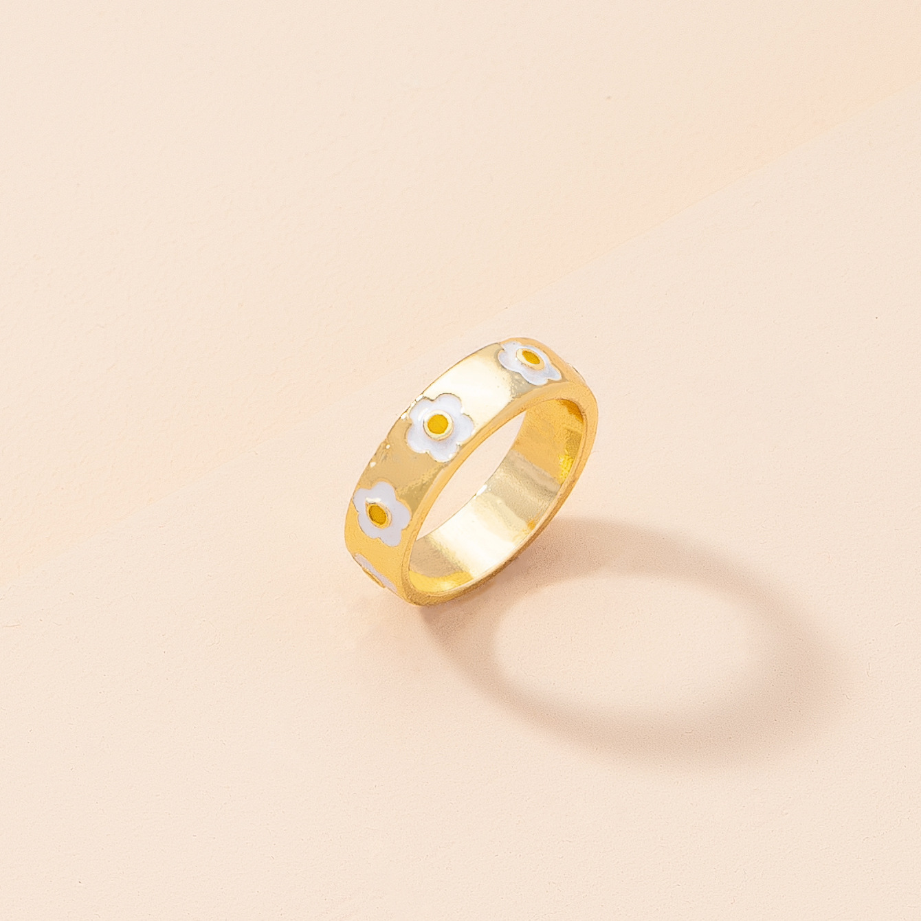 Fashion Flower Female Cute Fun Personality Street Shot Cold Wind Ring