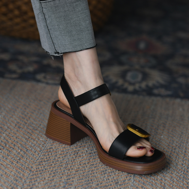 Women's Metal Belt Buckle Flat Sandals