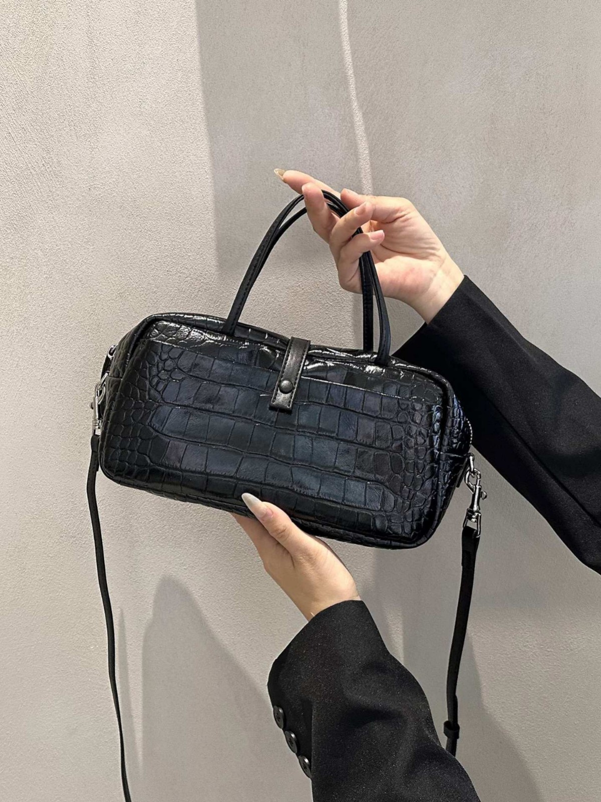 Cross-border Niche Design Crocodile-pattern Toast Bag, Luxury First-layer Cowhide, High-end Genuine Leather Women's Handbag 5