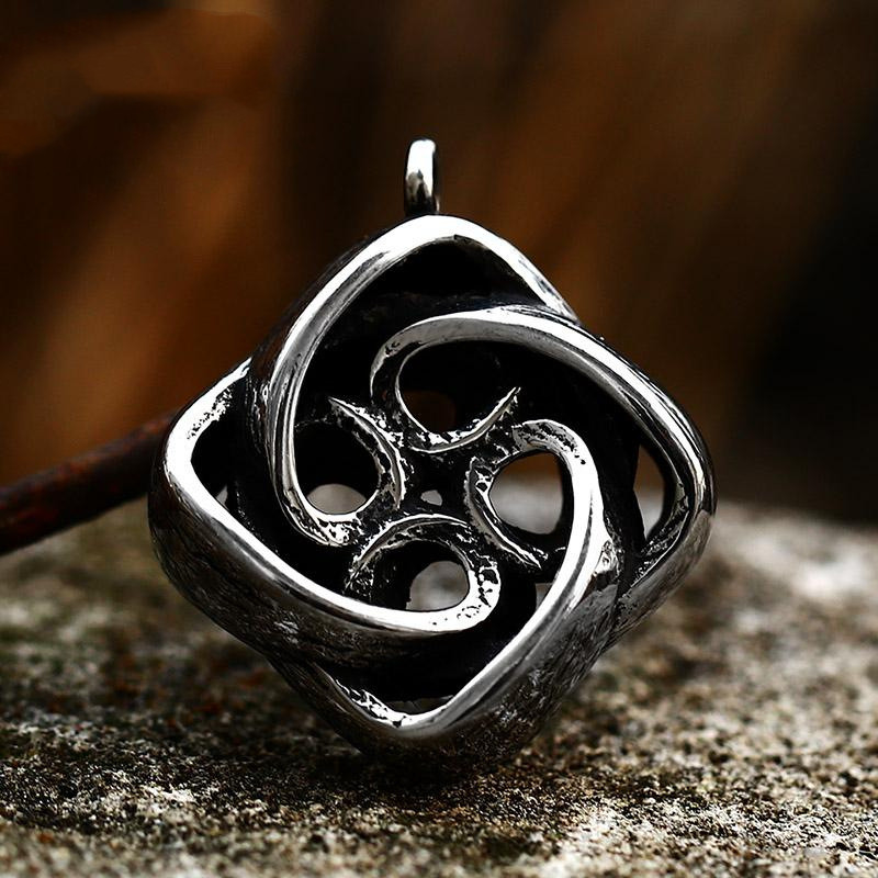 European And American Fashion Simple Love Type Titanium Steel Pendant