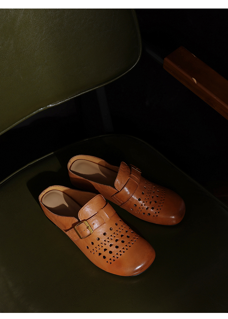 Full Grain Cowhide Flat Slides – Sole Detail – Sarah Express