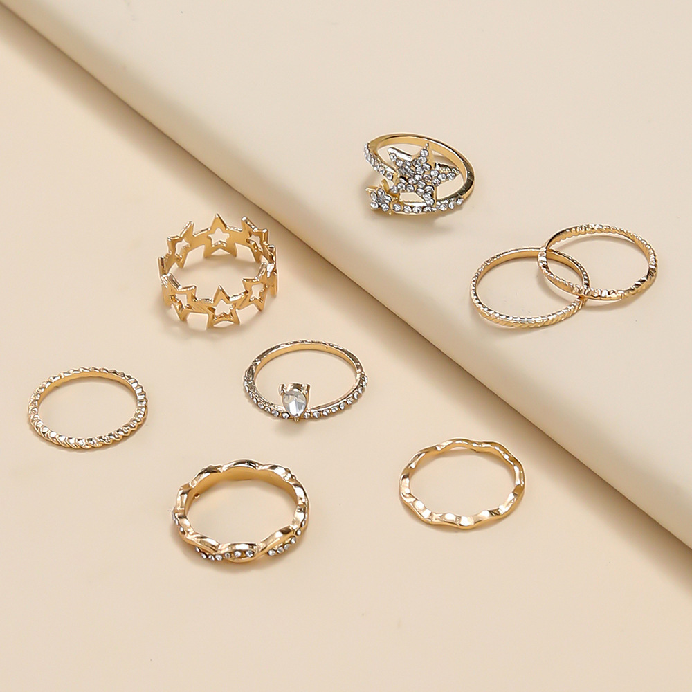 New Jewelry Fashion  Full Diamond Five-pointed Star Hollow Personality Shank Joint Ring Female