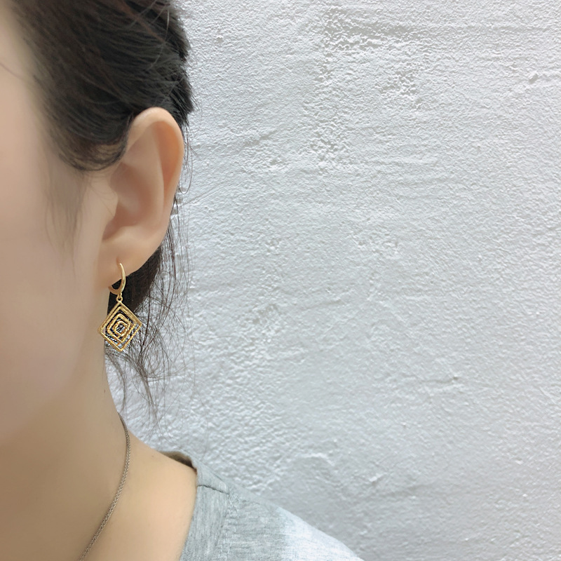 Light Luxury Style Fashion Pure White Fungus Buckle Ear Buckle