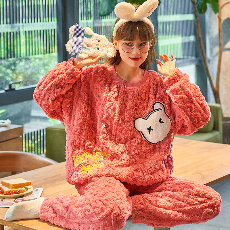 Women's Winter Thickened Flannel Long Pajamas