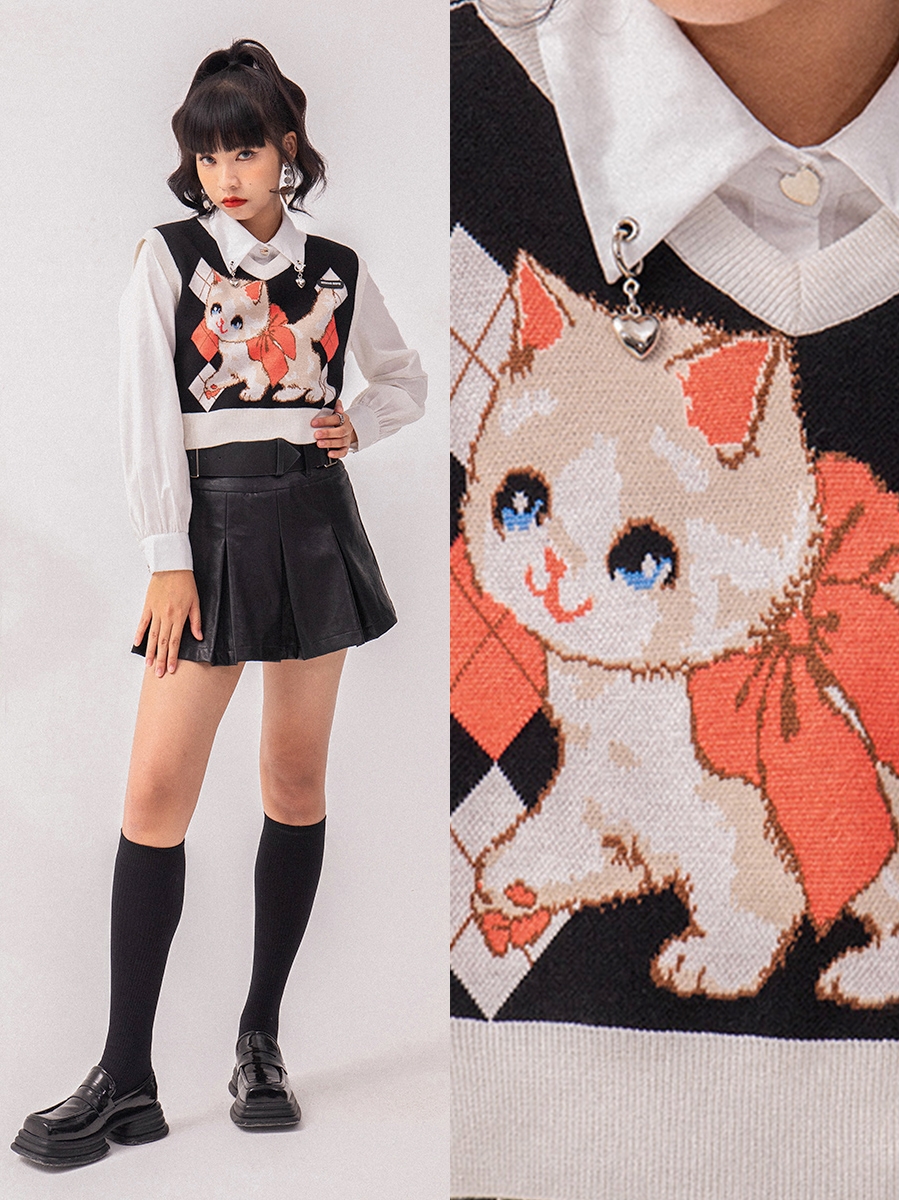 Title 6, Black V-neck Waistcoat Cat Pattern Casual