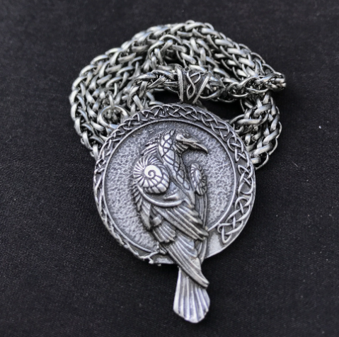 Pendant Blackbird Celtic Crow Necklace (Ancient silver