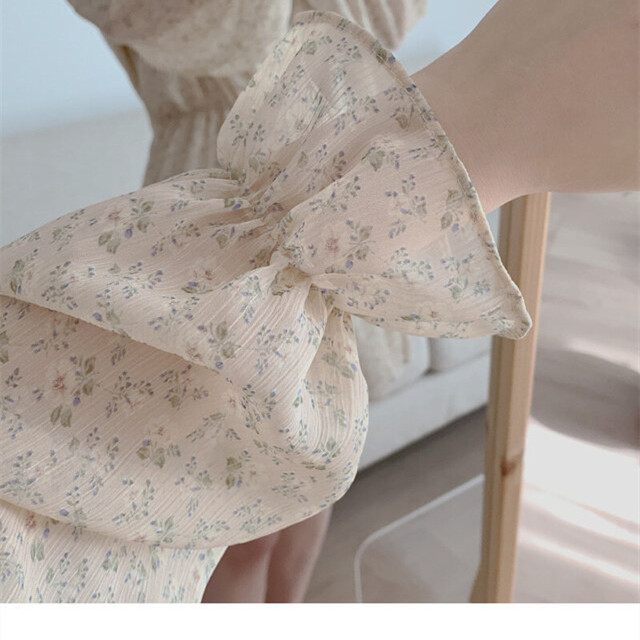 Long Sleeve Round Neck Elastic Waist Ruffled Skirt